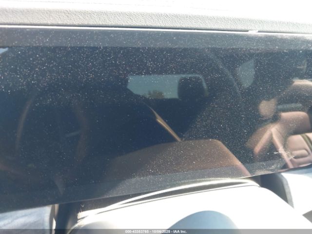 2022 RIVIAN R1T 7FCTGAAA8NN006610 Photo 6