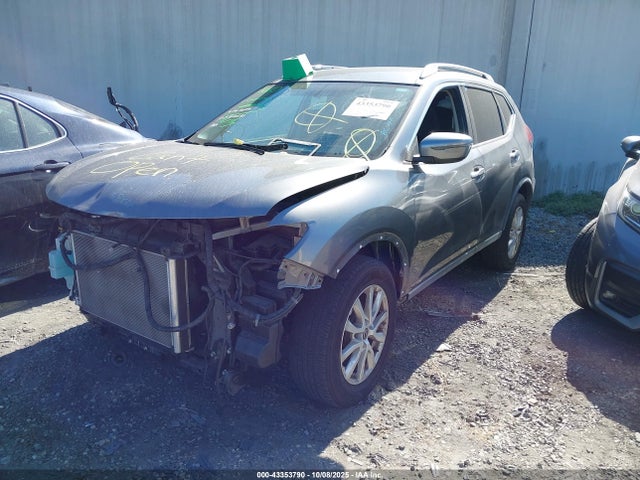 Nissan 2018 2018 KNMAT2MTXJP504740 Image 2