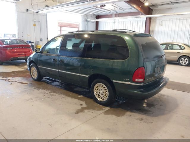 1997 CHRYSLER TOWN & COUNTRY 1C4GP64L8VB399043 Photo 2
