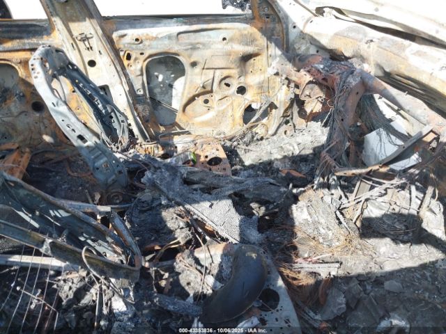 2023 VOLKSWAGEN ATLAS CROSS SPORT 1V2KC2CA4PC219325 Photo 4