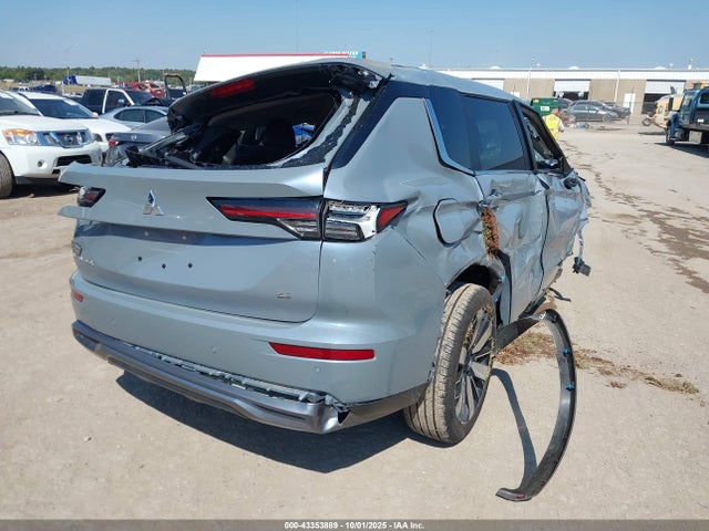 2025 MITSUBISHI OUTLANDER JA4J3VA8XSZ021976 Photo 3