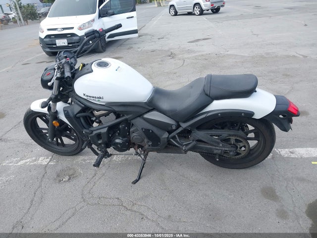 Kawasaki Vulcan S 2018 JKAENEC10JDA01410 Image 13