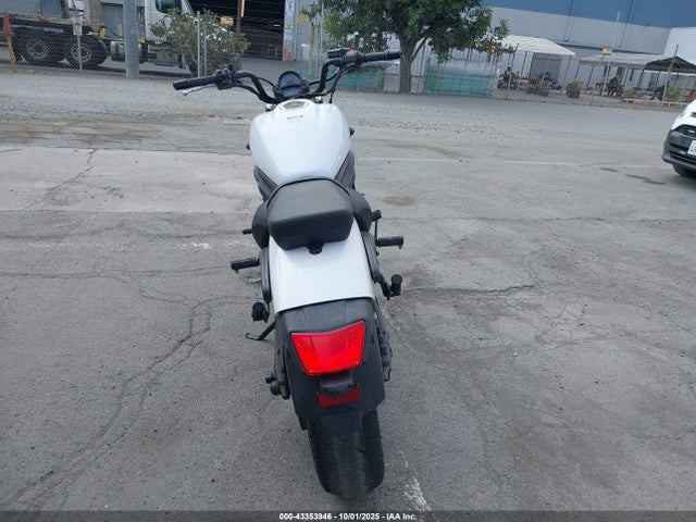 Kawasaki Vulcan S 2018 JKAENEC10JDA01410 Image 6