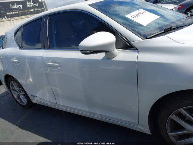 Lexus 2zr-fxe+3jm 2017 JTHKD5BHXH2287830 Image 13