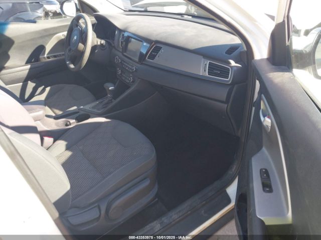 2019 KIA NIRO KNDCB3LC8K5240398 Photo 4