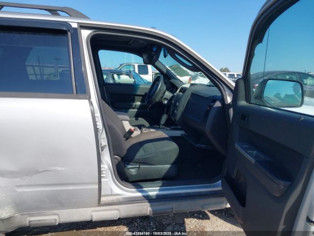 2009 FORD ESCAPE 1FMCU03749KB28796 Photo 4