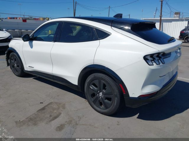 2022 FORD MUSTANG MACH-E 3FMTK2SU8NMA57792 Photo 2
