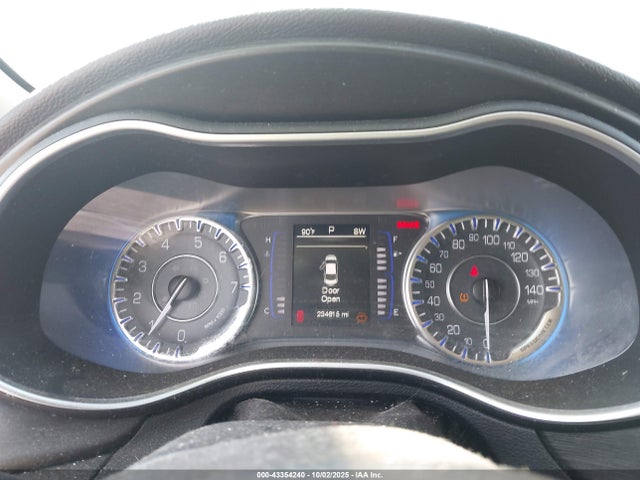 Chrysler 200 2015 1C3CCCAB8FN502096 Image 7