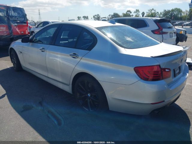 2011 BMW 535I WBAFR7C5XBC606596 Photo 2