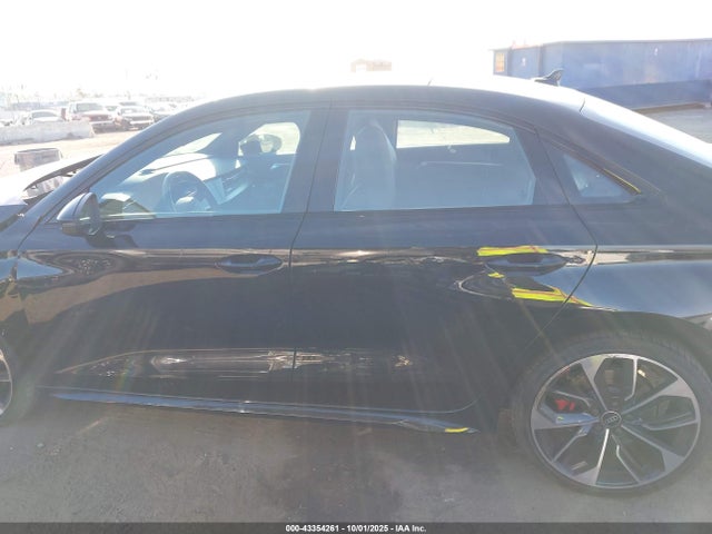 WAUH3DGY2RA008750 Audi S3 Premium Plus Tfsi Quattro S Tronic
