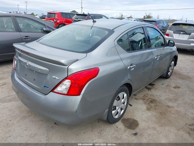 Nissan 2014 2014 3N1CN7AP6EL870030 Image 4
