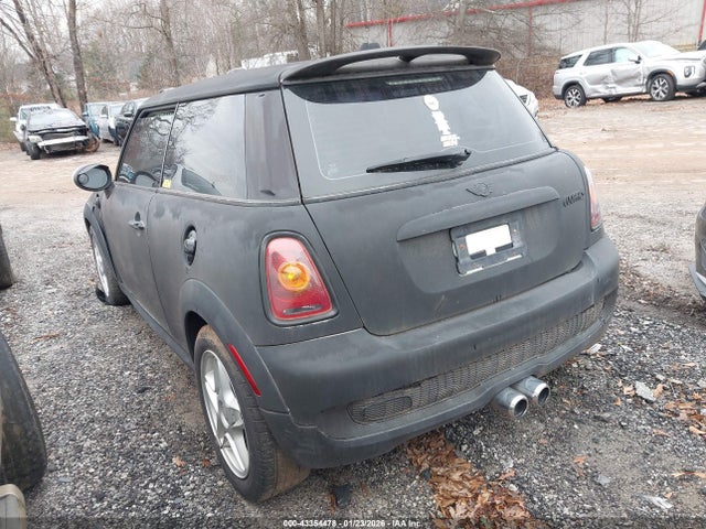 2009 MINI COOPER S WMWMF73589TW85499 Photo 2