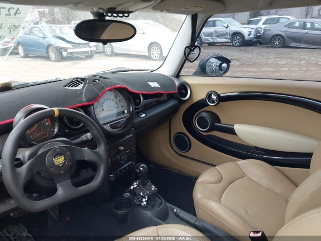 2009 MINI COOPER S WMWMF73589TW85499 Photo 4