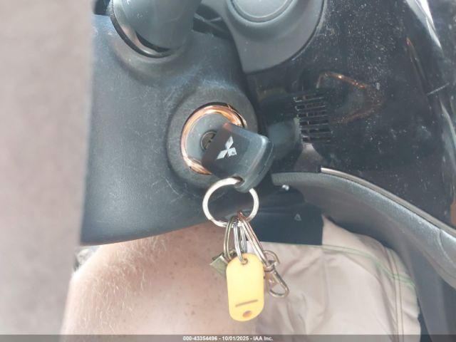 2020 MITSUBISHI OUTLANDER JA4AD2A37LZ039482 Photo 10