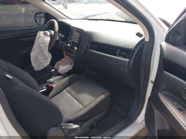 2020 MITSUBISHI OUTLANDER JA4AD2A37LZ039482 Photo 4