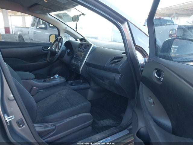 Nissan Leaf 2015 1N4AZ0CP2FC314782 Image 5