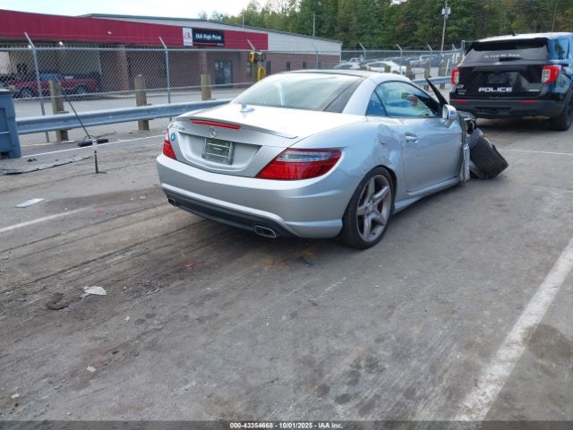 2016 MERCEDES-BENZ SLK 350 WDDPK5HA1GF115996 Photo 3
