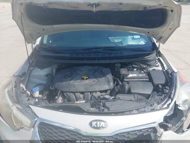 KIA dohc mpi nu 2015 KNAFK4A68F5257057 Image 10