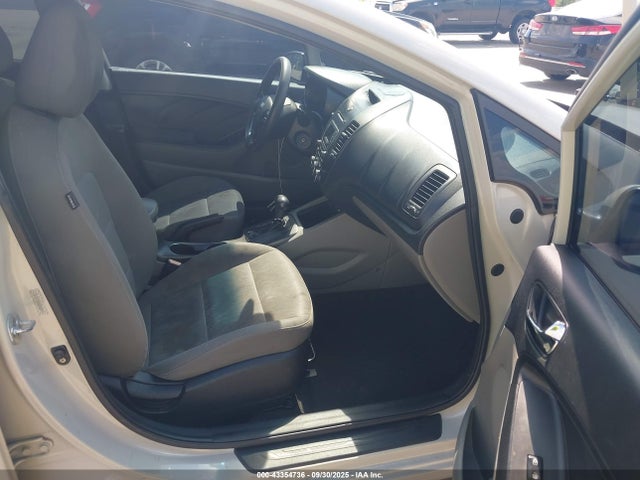 KIA dohc mpi nu 2015 KNAFK4A68F5257057 Image 5