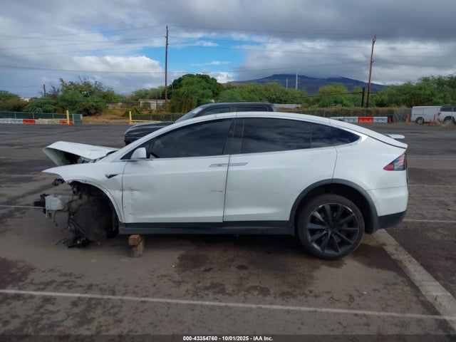 5YJXCAE20HF065921 Tesla Model X 100d/75d/90d