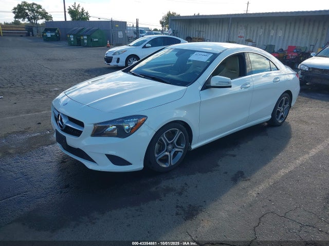 Mercedes-Benz CLA-Class 2014 WDDSJ4EB2EN159111 Image 2