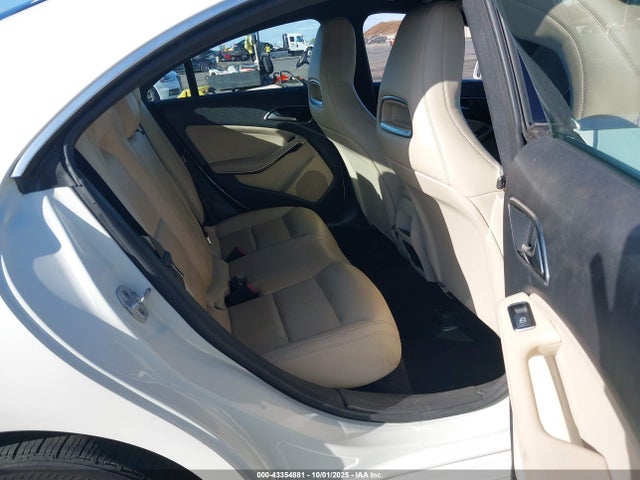 Mercedes-Benz CLA-Class 2014 WDDSJ4EB2EN159111 Image 8
