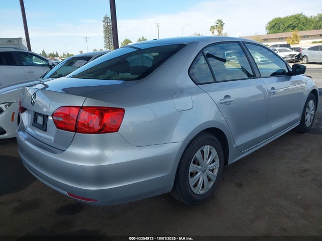Volkswagen 2014 2014 3VW2K7AJXEM320737 Image 4
