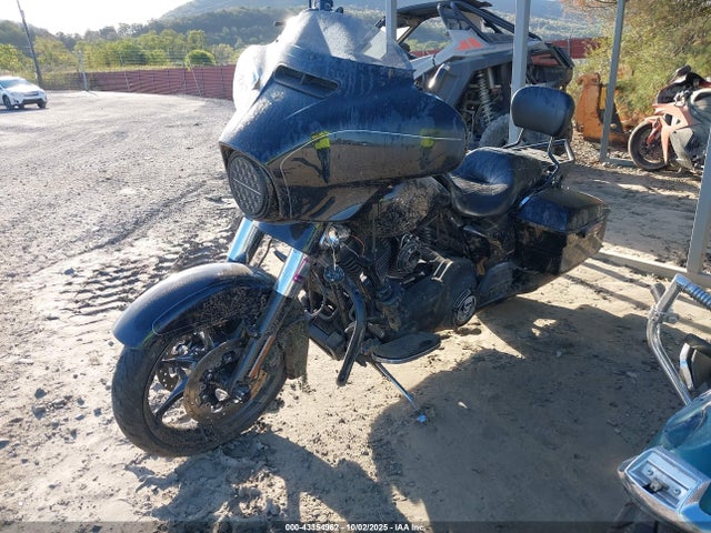 1HD1KRM10GB686110 Harley-Davidson 2016