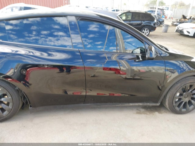 2023 Tesla Model Y Awd/long Range Dual Motor All-wheel Drive მანქანა იყიდება აუქციონზე, vin: 7SAYGDEE5PA094933, აუქციონის ნომერი: 43354977