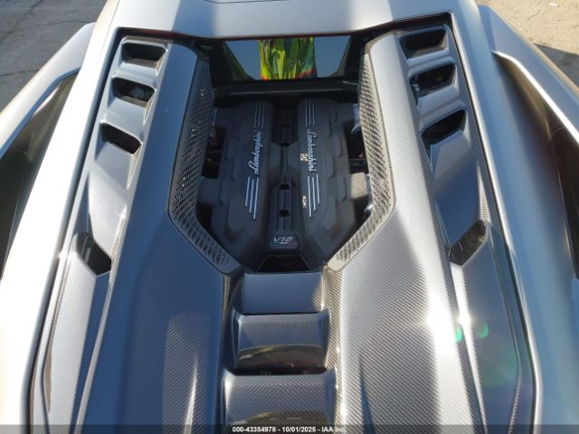 2025 LAMBORGHINI REVUELTO ZHWUC1ZMXSLA01916 Photo 9