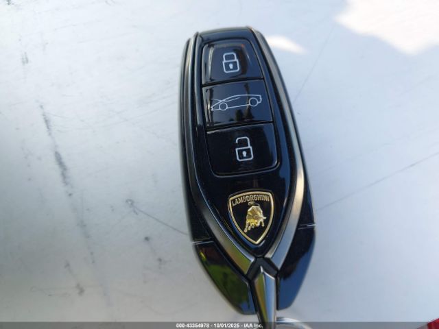 2025 LAMBORGHINI REVUELTO ZHWUC1ZMXSLA01916 Photo 10