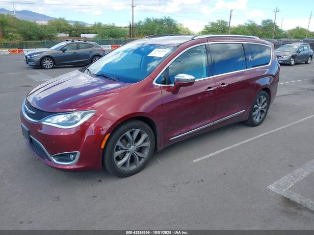 2C4RC1GG8HR683798 Chrysler 2017