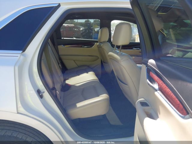 2018 CADILLAC XT5 1GYKNCRS0JZ236770 Photo 7