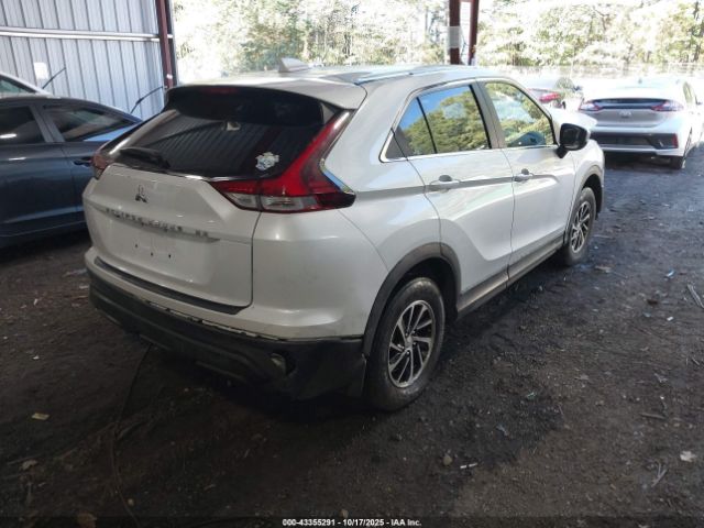 2022 MITSUBISHI ECLIPSE CROSS JA4ATUAAXNZ057734 Photo 3