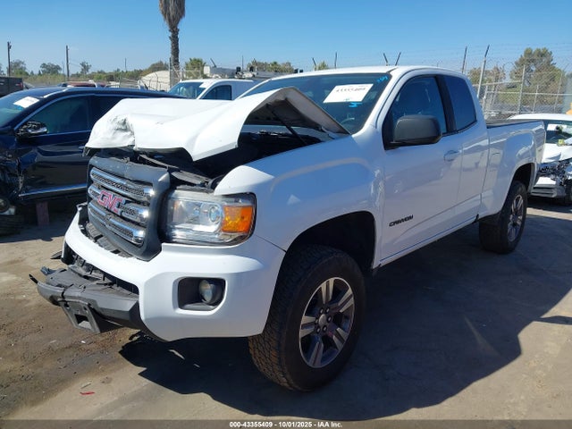 GMC lgz - direct injection, variable valve timing, alum, var2, gen 2 2018 1GTH5BEN4J1105625 Image 2