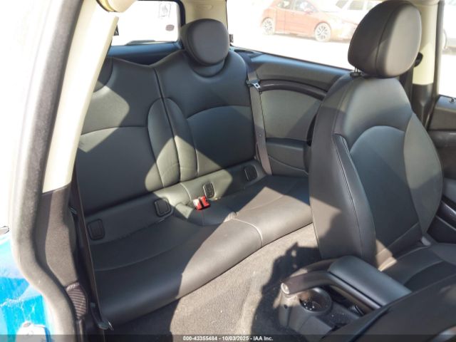 2011 MINI COOPER S CLUBMAN WMWZG3C50BTY36174 Photo 7