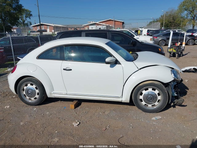Продаж на аукціоні авто 2016 Volkswagen Beetle 1.8t Classic, vin: 3VWF17AT8GM637053, номер лоту: 43355606