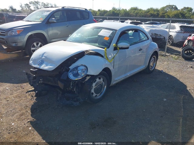 Продаж на аукціоні авто 2016 Volkswagen Beetle 1.8t Classic, vin: 3VWF17AT8GM637053, номер лоту: 43355606