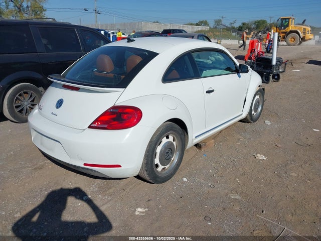 Продаж на аукціоні авто 2016 Volkswagen Beetle 1.8t Classic, vin: 3VWF17AT8GM637053, номер лоту: 43355606