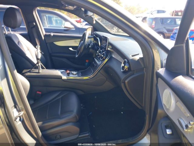 2019 MERCEDES-BENZ GLC WDC0G4KB6KF661432 Photo 4