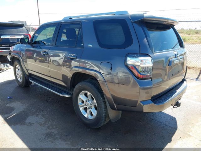 2018 TOYOTA 4RUNNER JTEZU5JR7J5172600 Photo 2