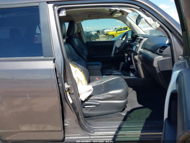 2018 TOYOTA 4RUNNER JTEZU5JR7J5172600 Photo 4