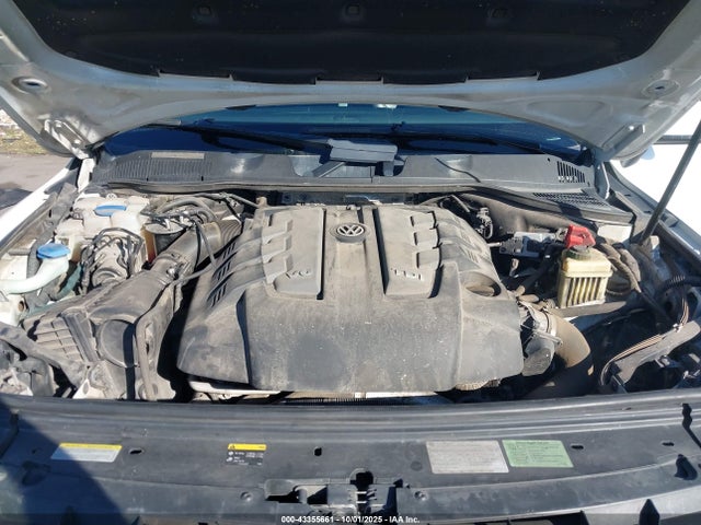 2014 VOLKSWAGEN TOUAREG WVGEP9BPXED012958 Photo 9