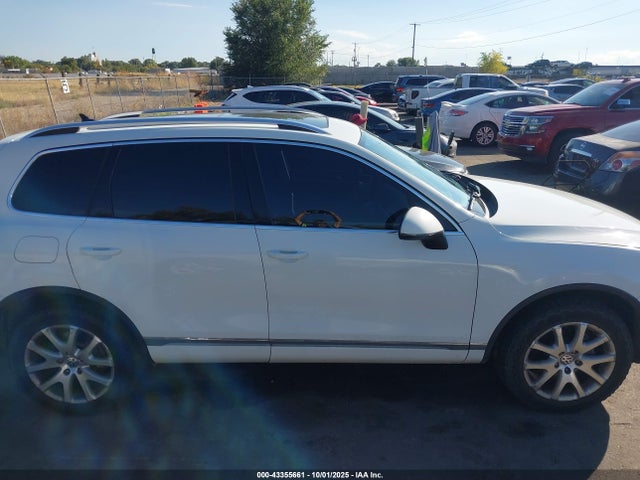 2014 Volkswagen Touareg Tdi Lux მანქანა იყიდება აუქციონზე, vin: WVGEP9BPXED012958, აუქციონის ნომერი: 43355661