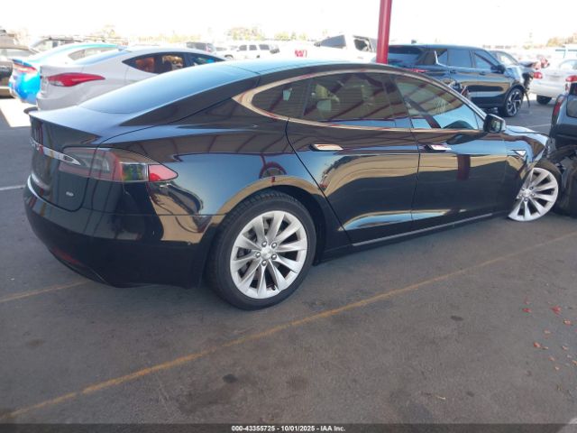 2016 TESLA MODEL S 5YJSA1E17GF148428 Photo 3