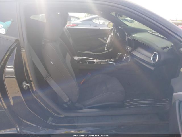 2021 CHEVROLET CAMARO 1G1FF1R79M0100157 Photo 4