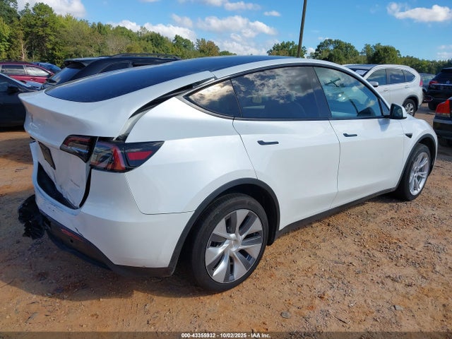 2023 TESLA MODEL Y 7SAYGDEE3PA156622 Photo 3