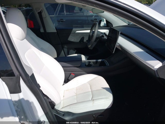 2023 TESLA MODEL Y 7SAYGDEE3PA156622 Photo 4