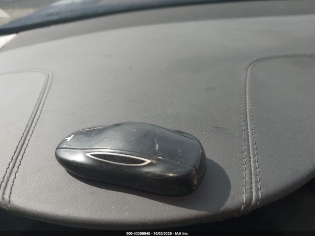 2017 TESLA MODEL S 5YJSA1E25HF223654 Photo 10