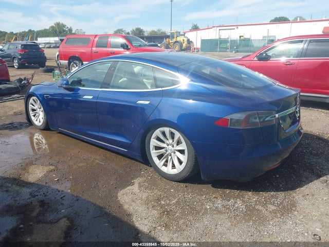 2017 TESLA MODEL S 5YJSA1E25HF223654 Photo 2